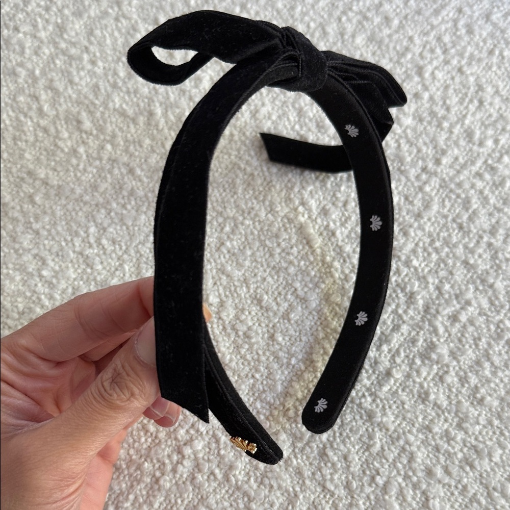 Lele Sadoughi Black Velvet Bow Headband